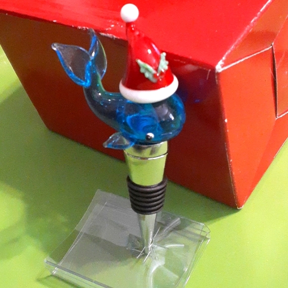 Nwt Pier 1 LED Bottle Stopper with color changing light on/ off switch - Picture 2 of 3